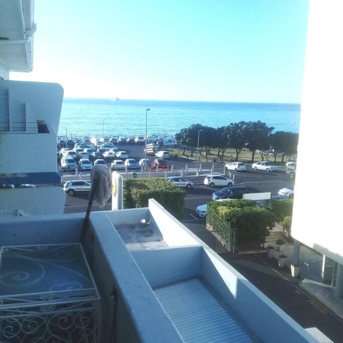 2 Bedroomed Beachfront Cape Town